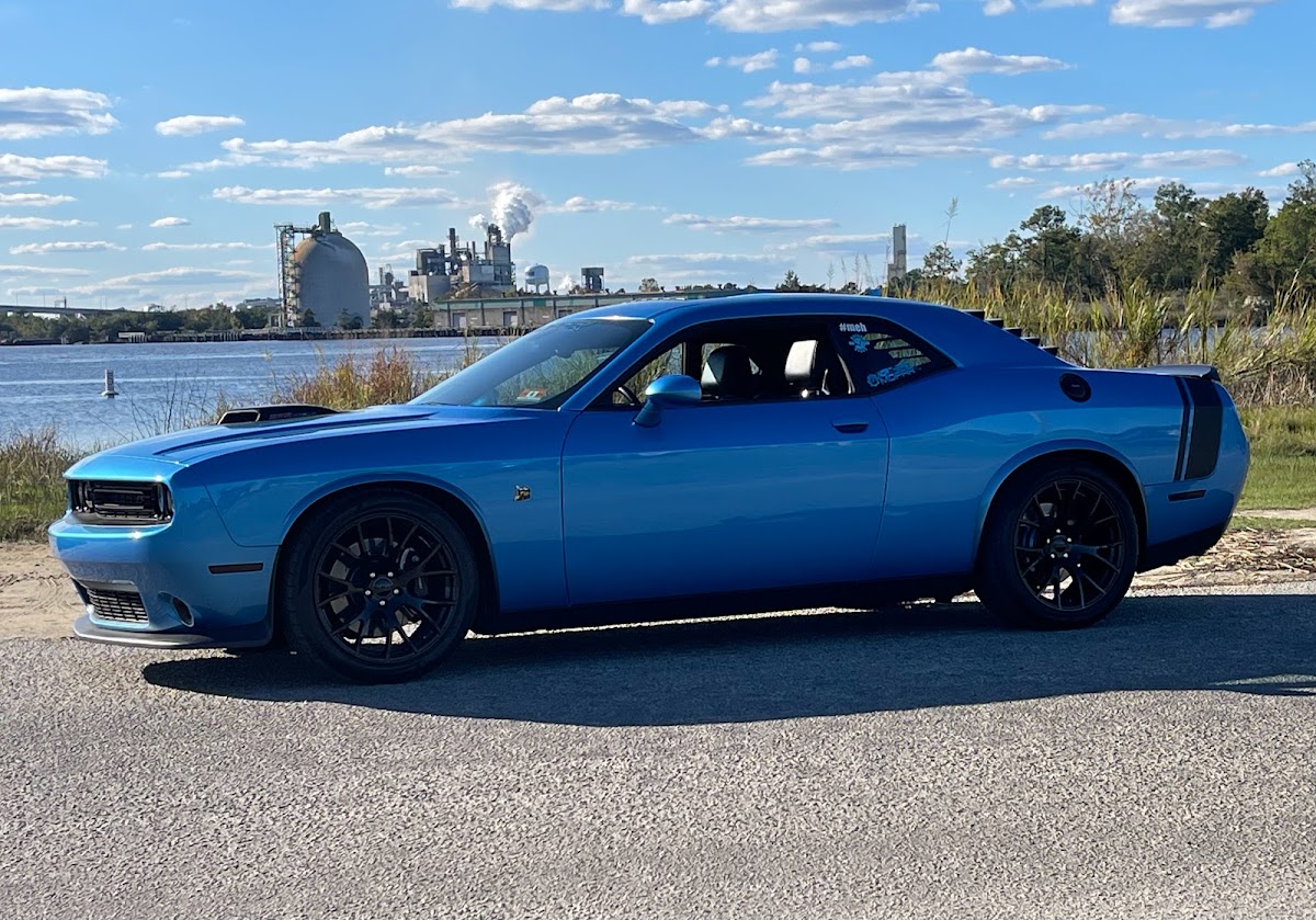 B5 Blue Challenger photographed during a South Carolina trip
